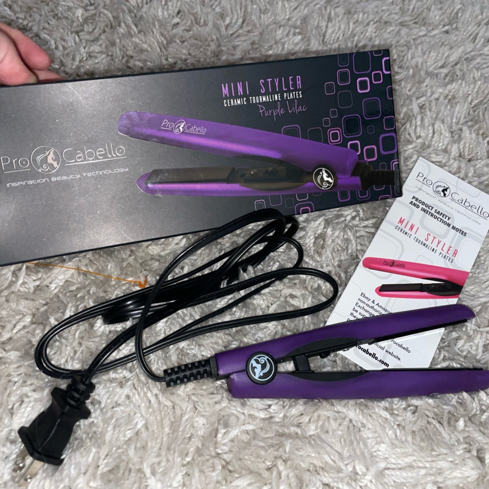 Mini styler (flat iron)